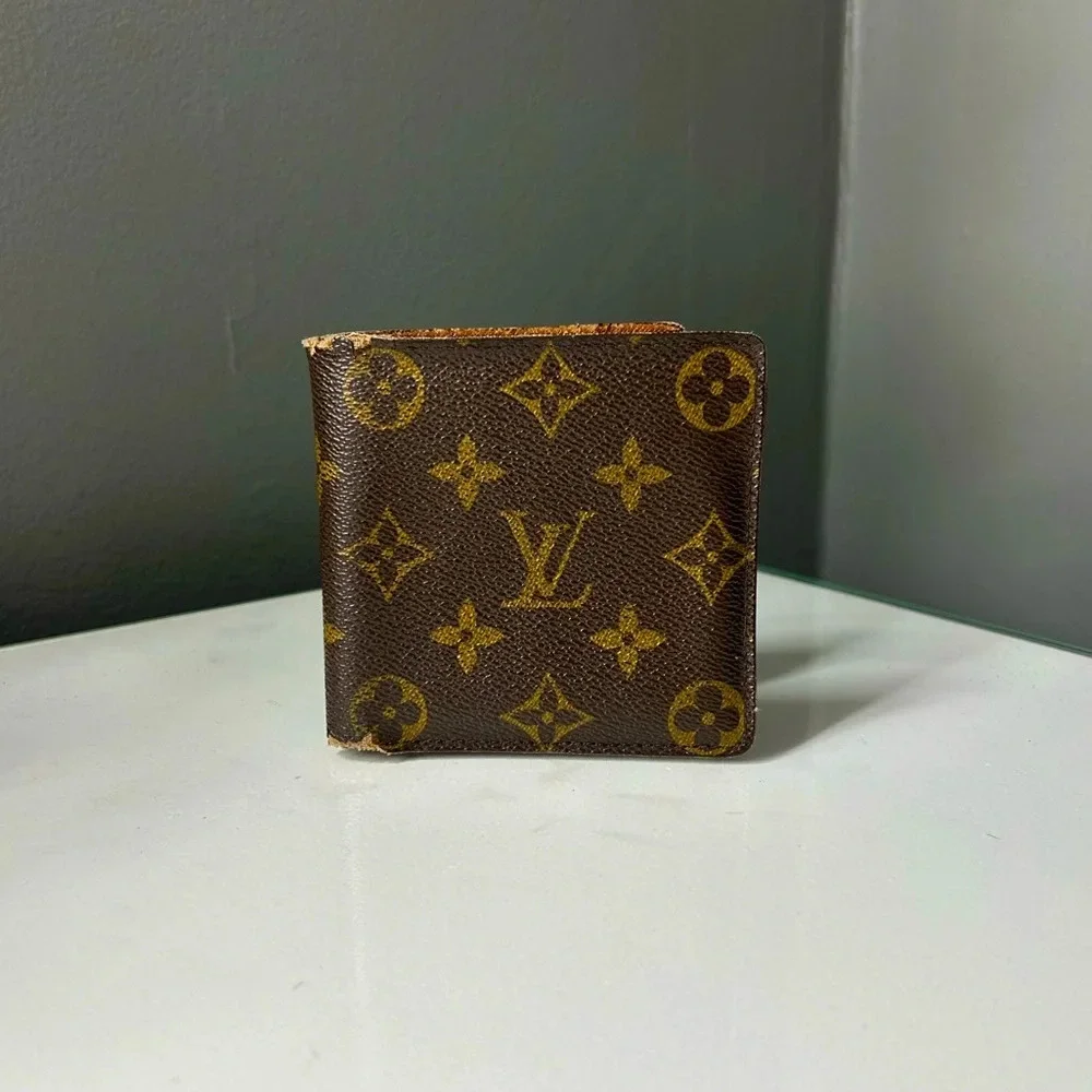 Louis Vuitton Monogram Bifold Wallet CA0968